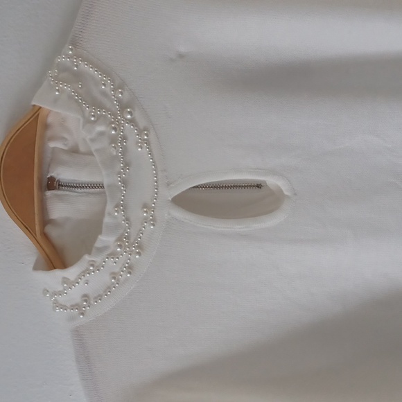Catherine Malandrino Ivory Pearls Mock Neck Keyhole Front Knit Top - Picture 2 of 8